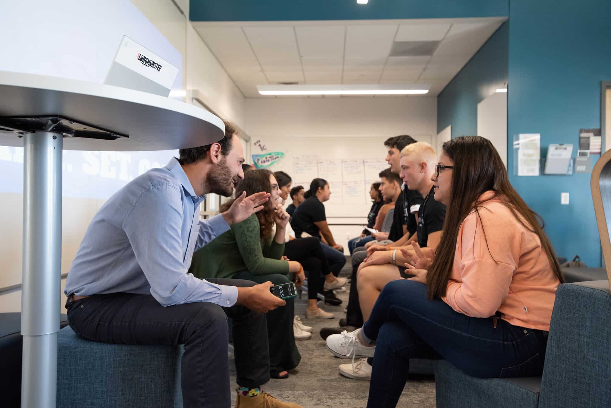 studnets work with mentor teacher