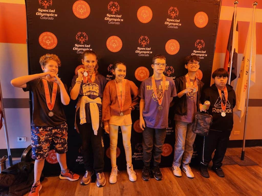 Mead MS Unified Bowlers pose with their medals
