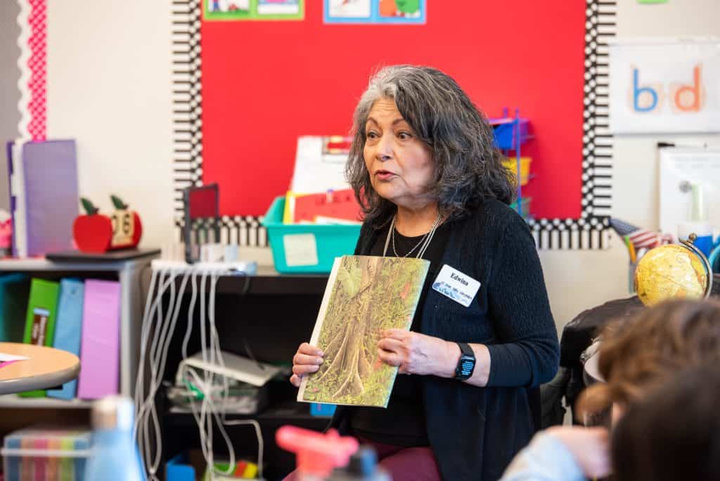 St. Vrain Storyteller visits second grade class at Timberline PK-8